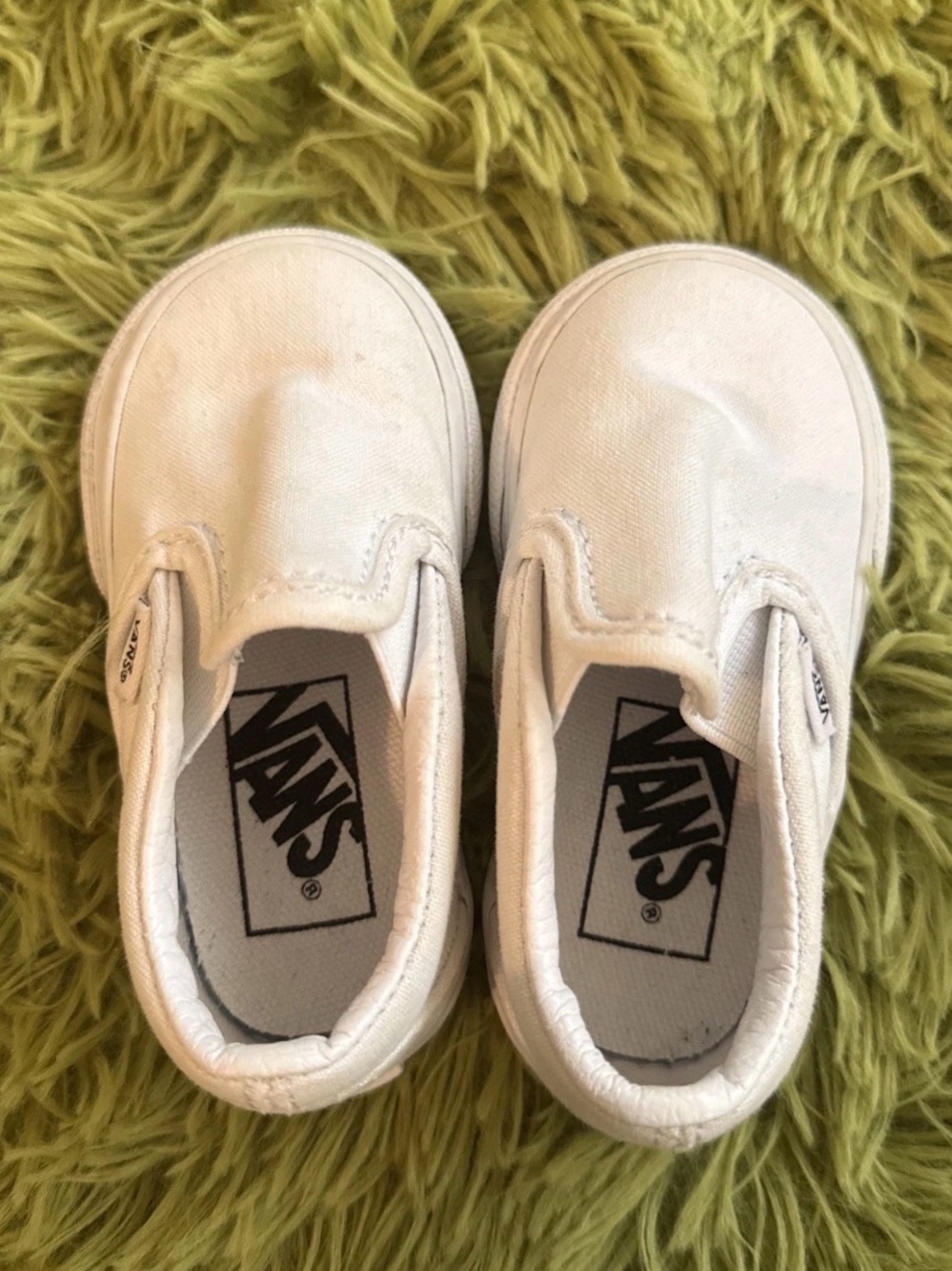 Vans Kids Slip-On Sneakers in White Canvas
